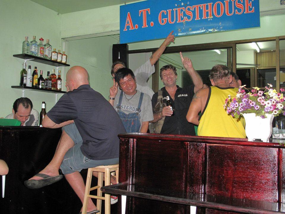 A.T Guesthouse Banguecoque Exterior foto